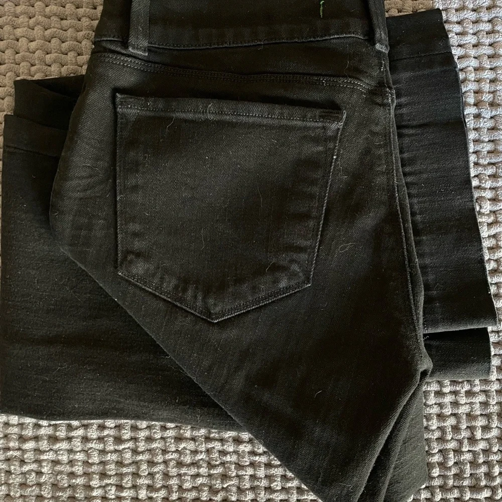 J Brand Heartbreaker Black Flare Slight Stretch Jean - Picture 10 of 11